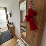 Smart - Refurbished With Balcony And Parking Daire Bansko