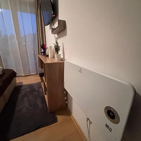 Smart - Refurbished With Balcony And Parking * バンスコ